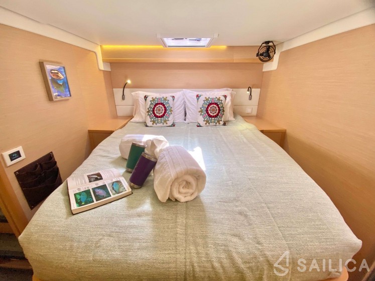 Lagoon 52F - Yacht Charter Sailica