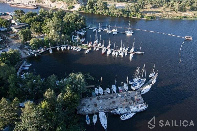 Azimut 46 - Yacht Charter Sailica