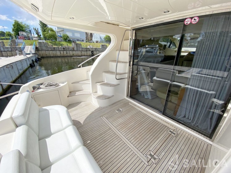 Azimut 46 - Yacht Charter Sailica