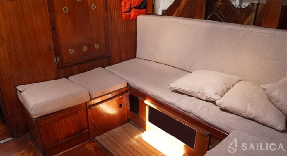 Custom Built - Yacht Charter Sailica