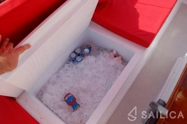 Custom Built - Yacht Charter Sailica