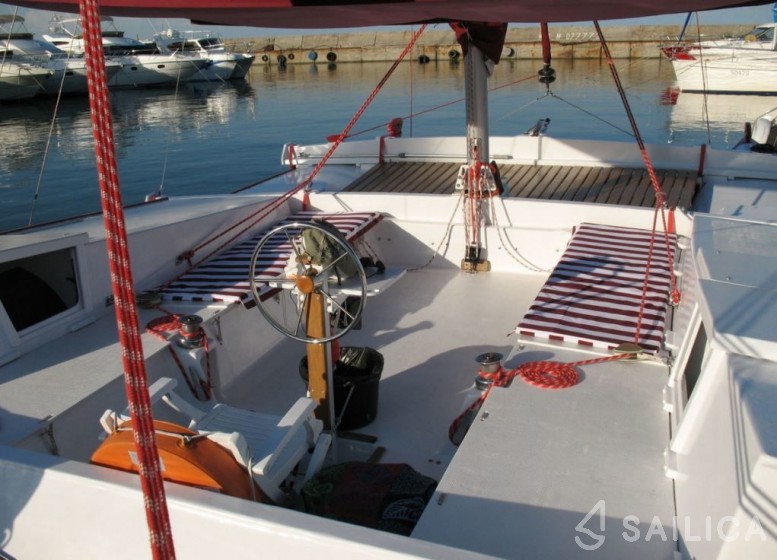 Custom Built - Yacht Charter Sailica