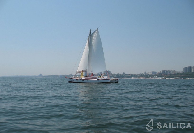 Custom Built - Yacht Charter Sailica