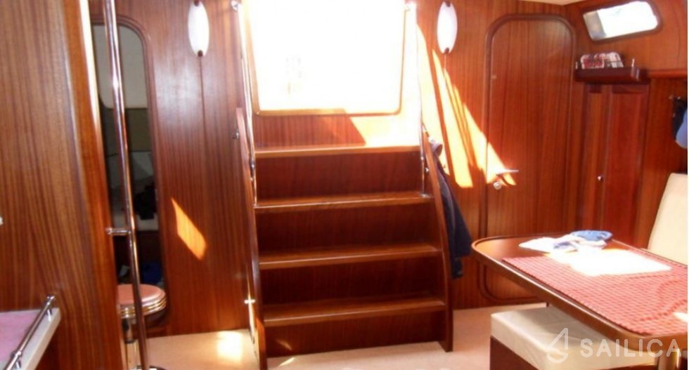 Custom Built - Yacht Charter Sailica