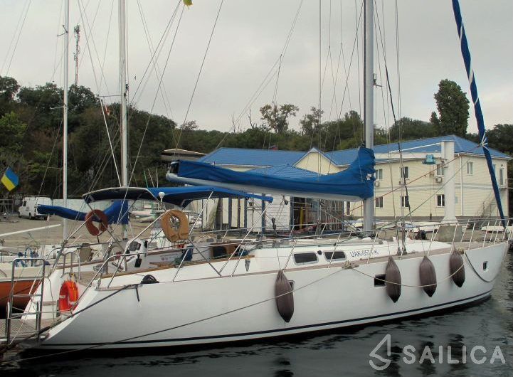 Custom Built - Yacht Charter Sailica