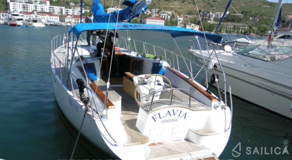 Custom Built - Yacht Charter Sailica