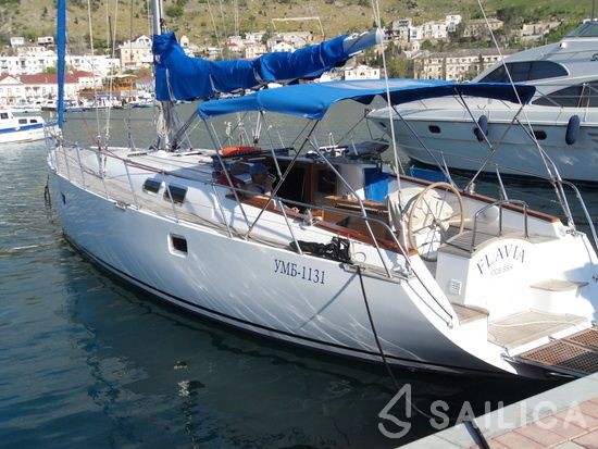 Custom Built - Yacht Charter Sailica