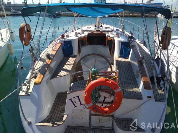 Custom Built - Yacht Charter Sailica