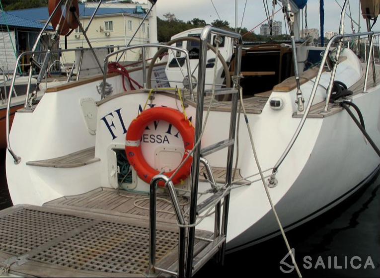 Custom Built - Yacht Charter Sailica