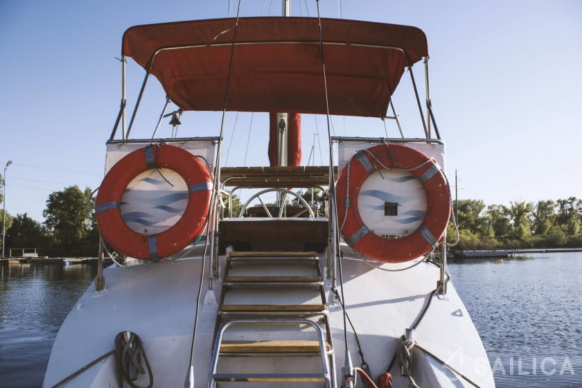 Custom Built - Yacht Charter Sailica