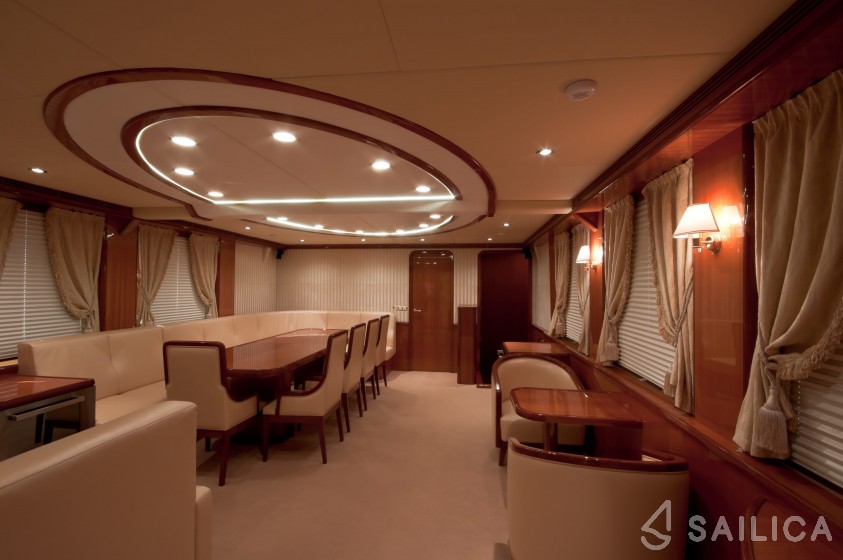 Custom Built - Yacht Charter Sailica