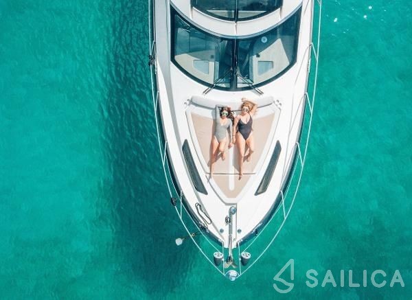 Marquis 420 - Yacht Charter Sailica