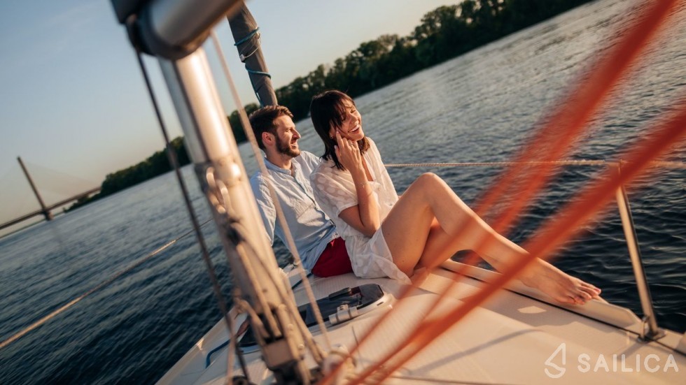 Oriyana 21 - Yacht Charter Sailica