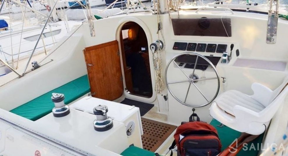 Prout 39 - Yacht Charter Sailica