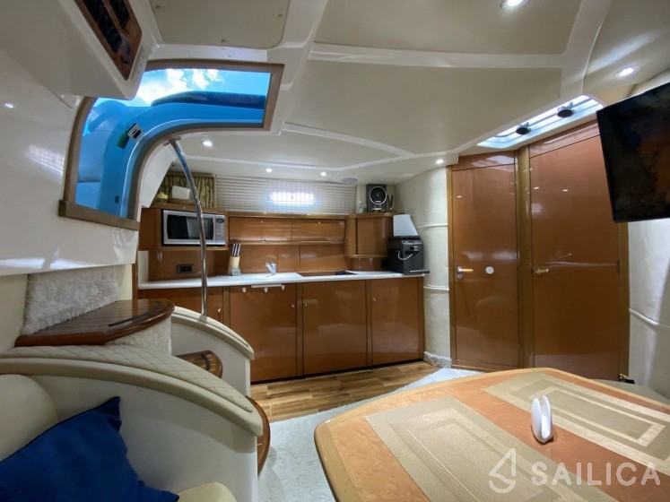 Sealine S43 - Yacht Charter Sailica