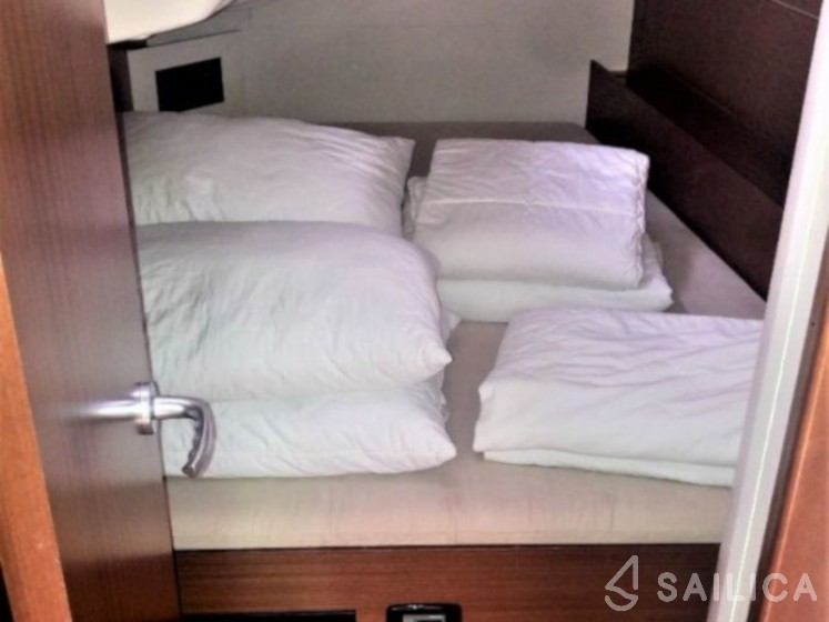 Hanse 495 - Yacht Charter Sailica
