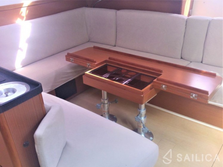Hanse 495 - Yacht Charter Sailica