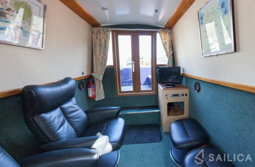 Duchess 4 - Yacht Charter Sailica