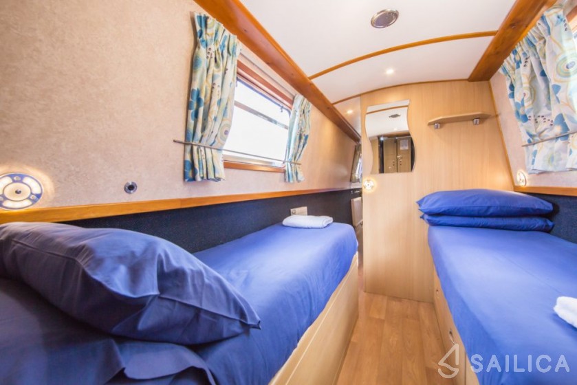 Duchess 4 - Yacht Charter Sailica