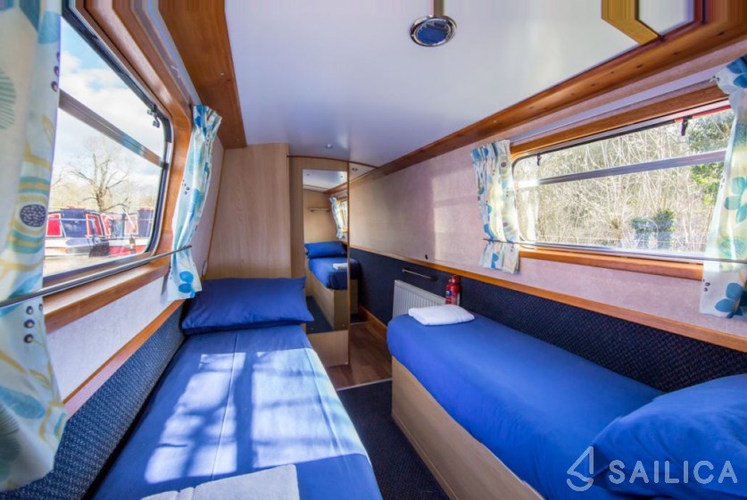 Duchess 6 - Yacht Charter Sailica