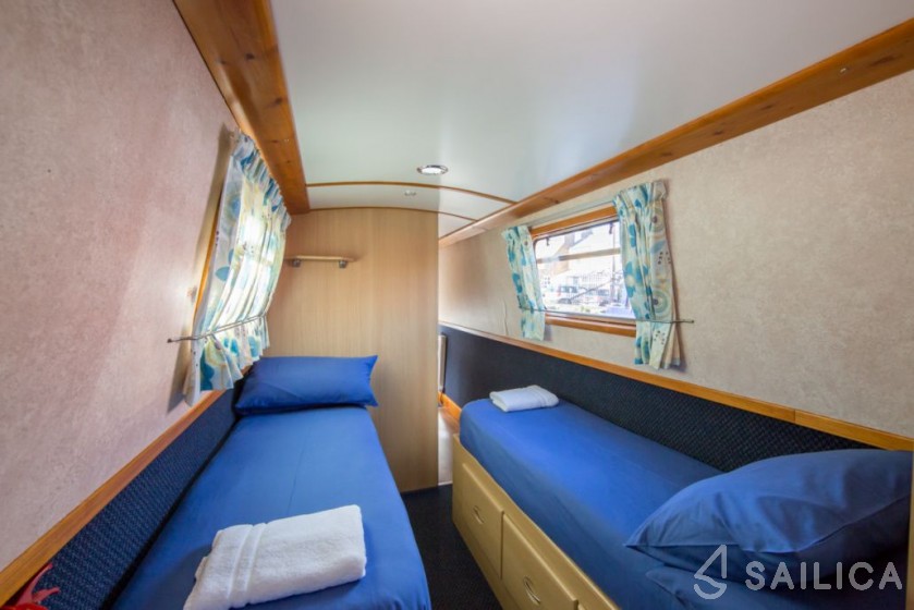 Duchess 6 - Yacht Charter Sailica
