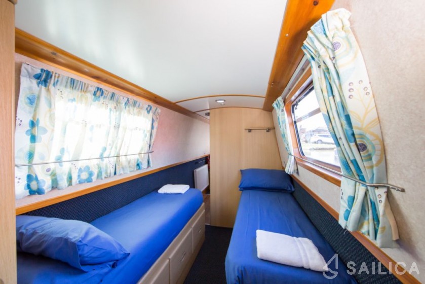 Duchess 6 - Yacht Charter Sailica