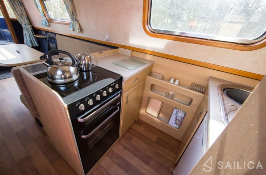 Duchess 6 - Yacht Charter Sailica