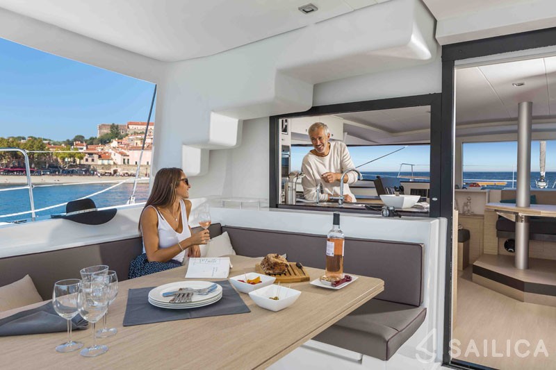 Bali 4.5 - Yacht Charter Sailica