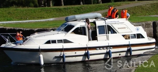 Le Boat Braemore WHS - Yacht Charter Sailica