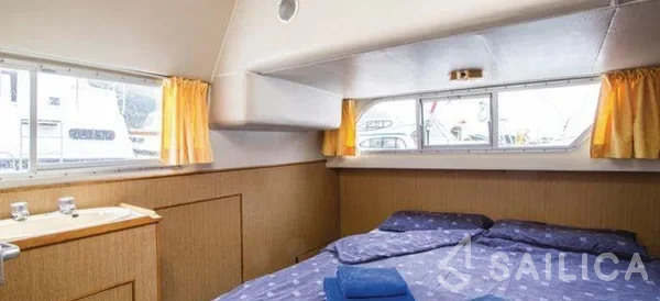 Le Boat Braemore WHS - Yacht Charter Sailica