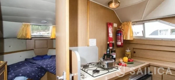 Le Boat Braemore WHS - Yacht Charter Sailica