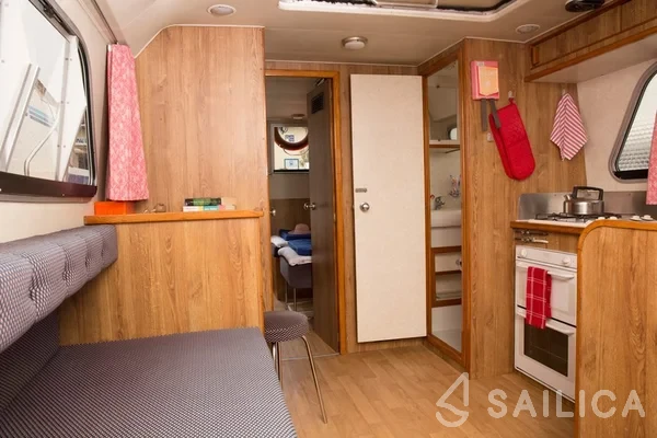 Le Boat Caprice - Yacht Charter Sailica
