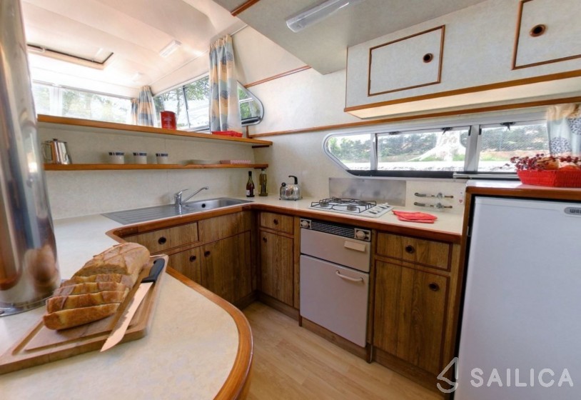 Le Boat Classique - Yacht Charter Sailica