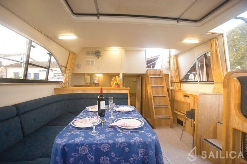 Le Boat Clipper - Yacht Charter Sailica