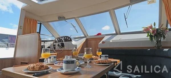 Le Boat Clipper - Yacht Charter Sailica