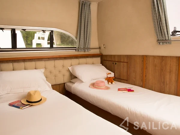 Le Boat Clipper - Yacht Charter Sailica