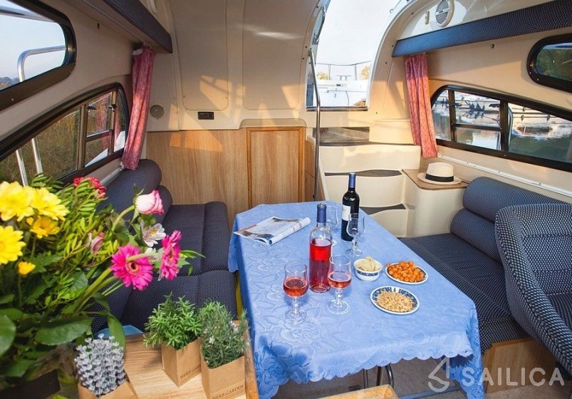 Le Boat Consul - Yacht Charter Sailica