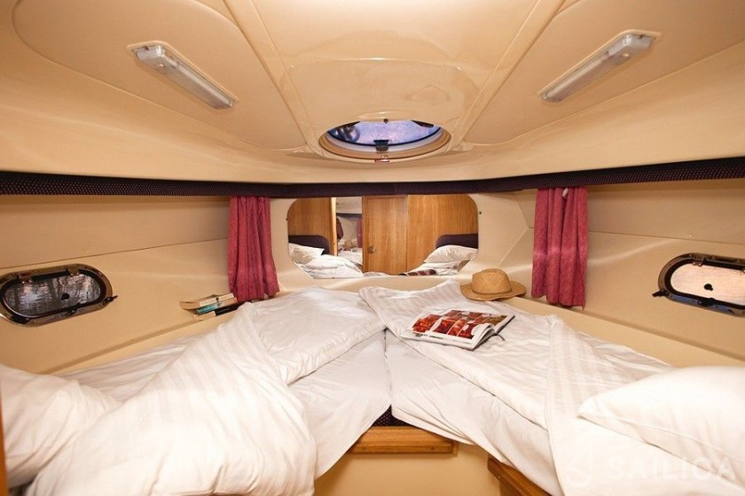 Le Boat Consul - Yacht Charter Sailica