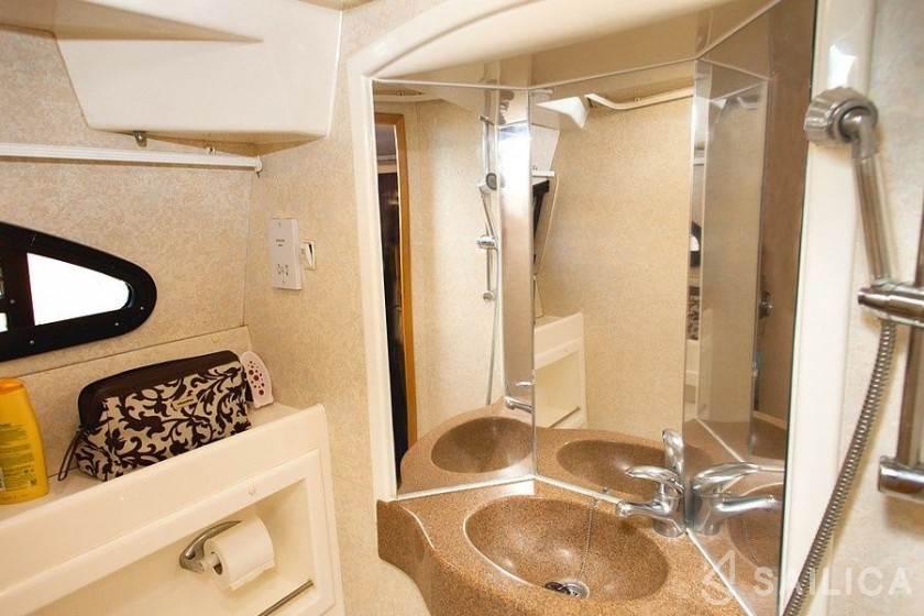 Le Boat Consul - Yacht Charter Sailica