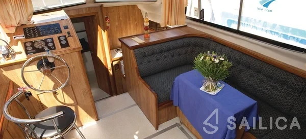 Le Boat Countess - Yacht Charter Sailica