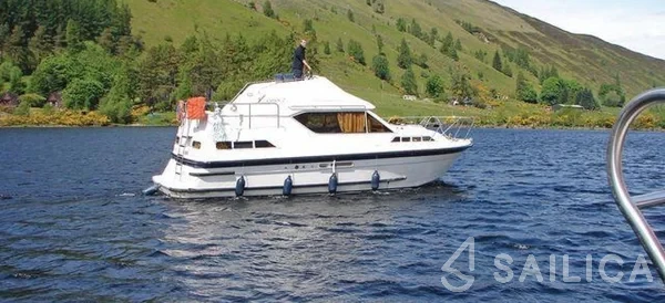 Le Boat Curlew WHS - Yacht Charter Sailica