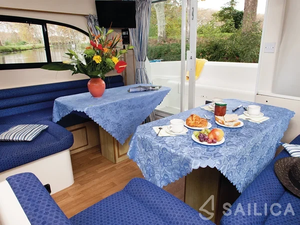 Le Boat Elegance - Yacht Charter Sailica