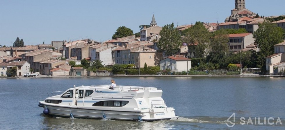 Le Boat Magnifique - Yacht Charter Sailica