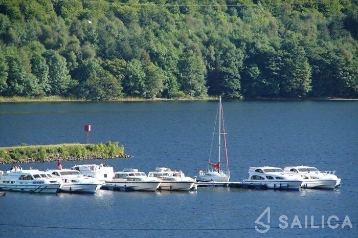 Le Boat Mountain Star - Yacht Charter Sailica