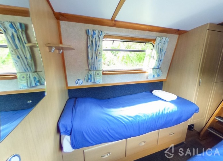 Shakespeare 4 - Yacht Charter Sailica