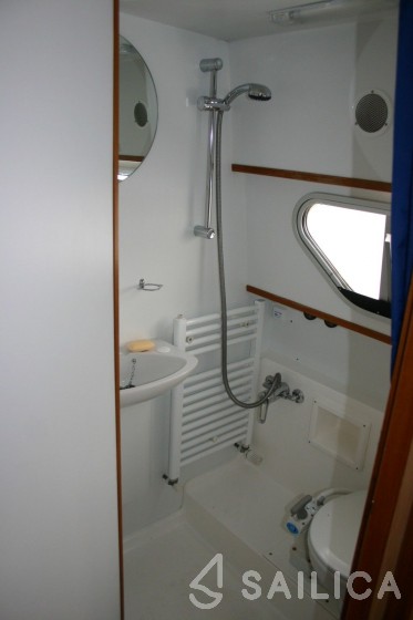 Waterford 39 - Yacht Charter Sailica