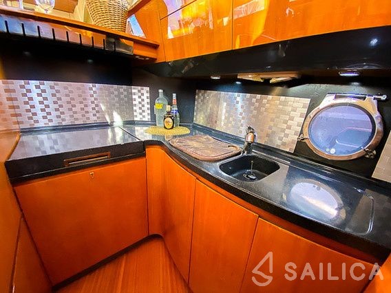 Azimut 50 - Yacht Charter Sailica