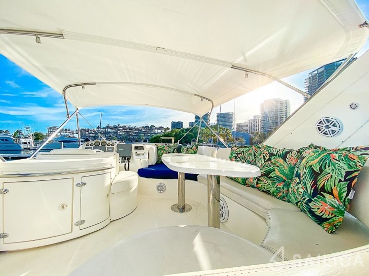 Azimut 50 - Yacht Charter Sailica