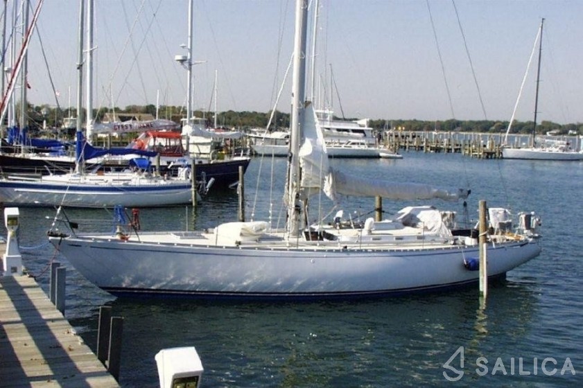CBS 45 S&S - Yacht Charter Sailica