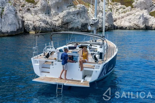 Dufour 530 - Yacht Charter Sailica
